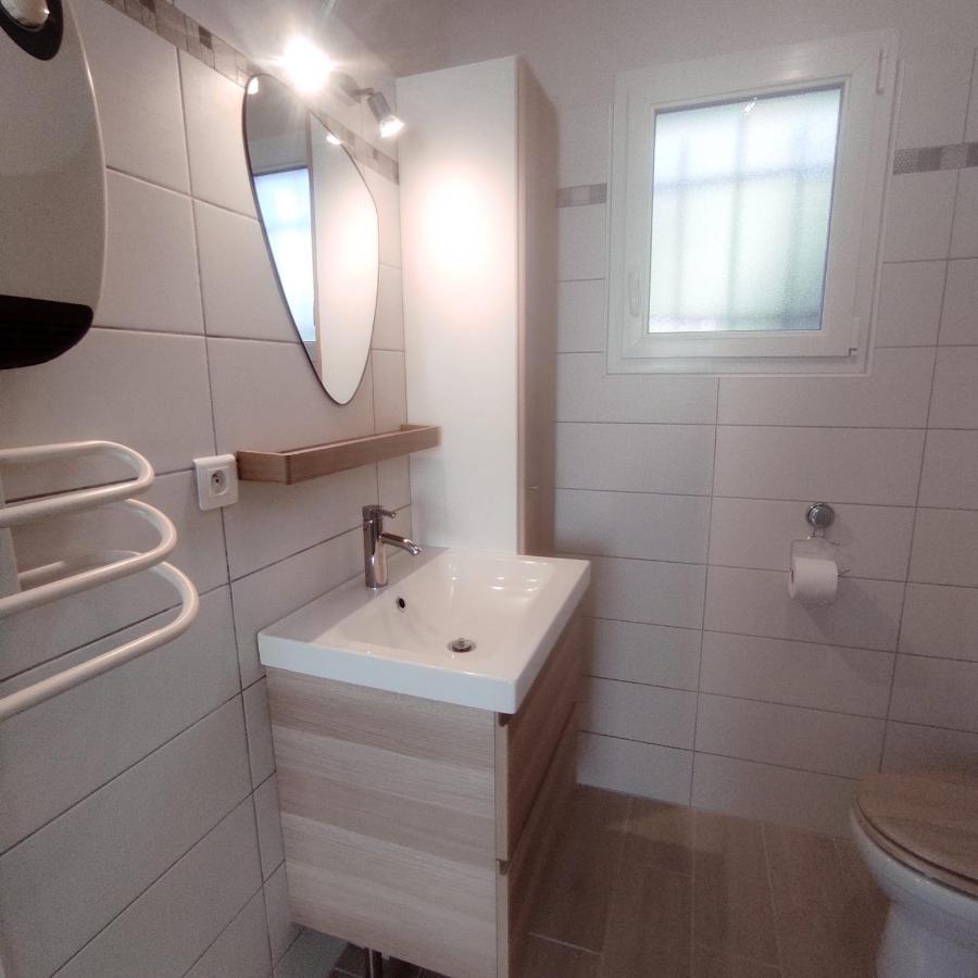 La Villa Rouge Ardeche "Le Lavandin" Ucel Luaran gambar